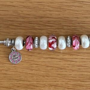 Mother’s Day ‘I Love Mom’ Bracelet